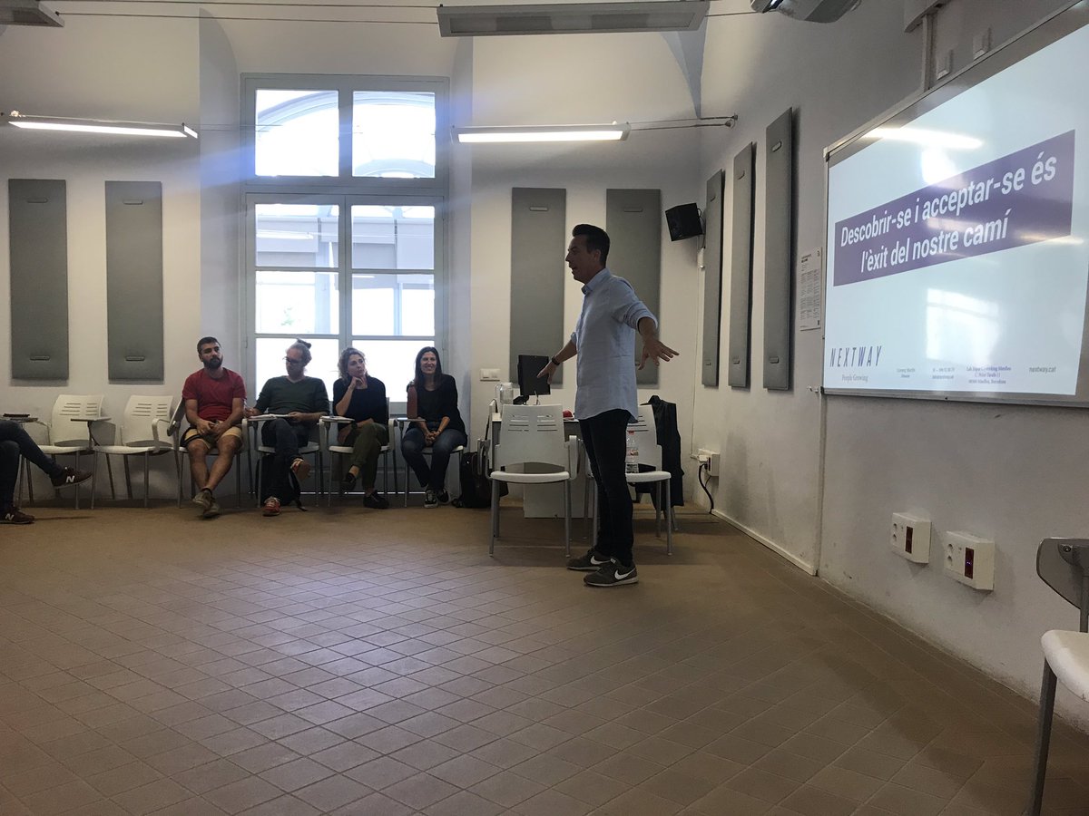INSAntoniPous's tweet photo. Avui hem anat a la formació d’ENNEAGRAMA amb en @llorensmartin La importància de l’#autoconeixement!!!!  #adolescencia #enneagrama #treballpersonal #creixementpersonal https://t.co/ildMli0Rvi