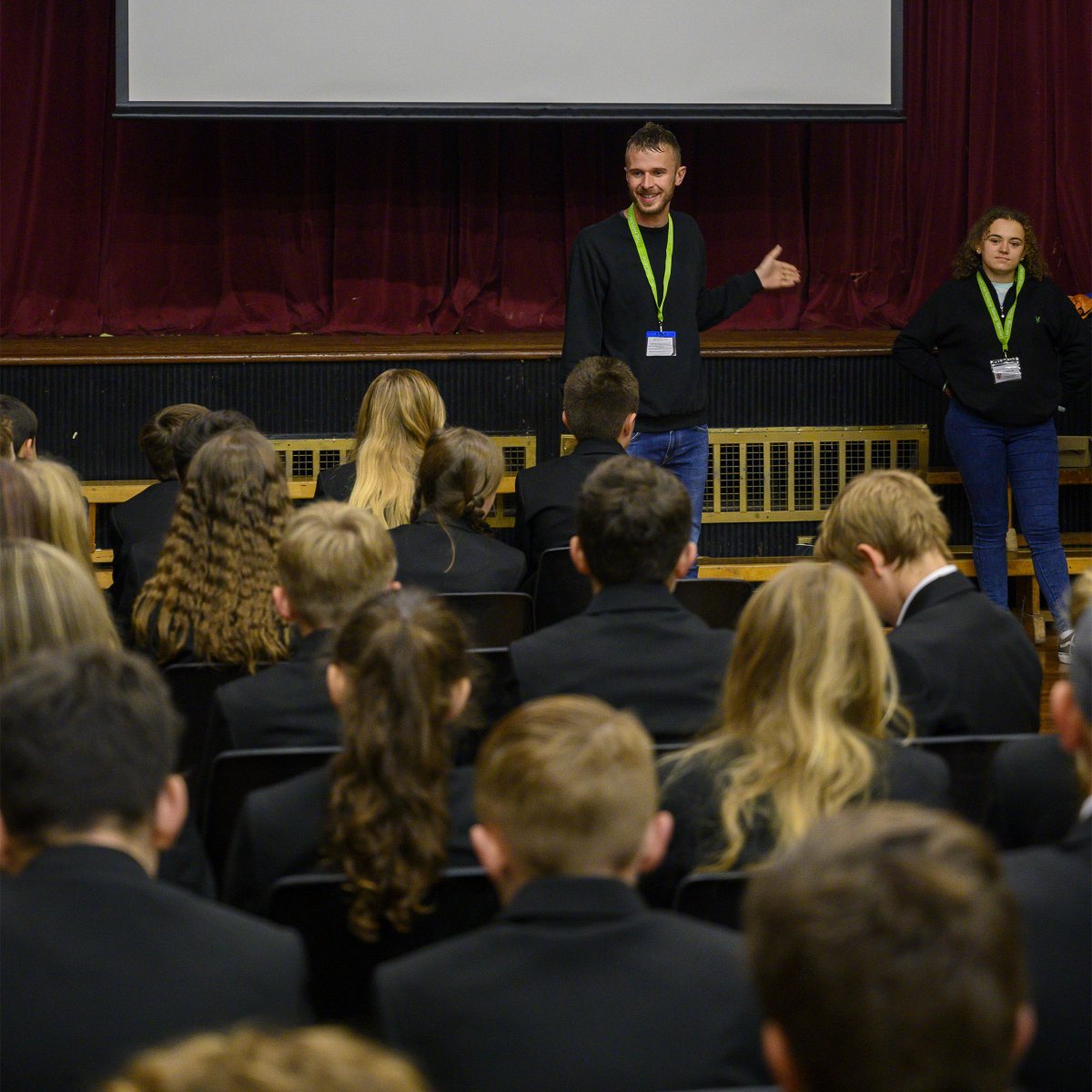 LimitlessElim's tweet photo. This week, we were involved in pioneering a new youth work in Hayling Island @limitlesshcc. Partnering with @LimitlessPompey to start this work through Hayling Christian Centre.

We had a great first night, in which we saw 11 young people from the local community attend! https://t.co/ZwStXrfMy9