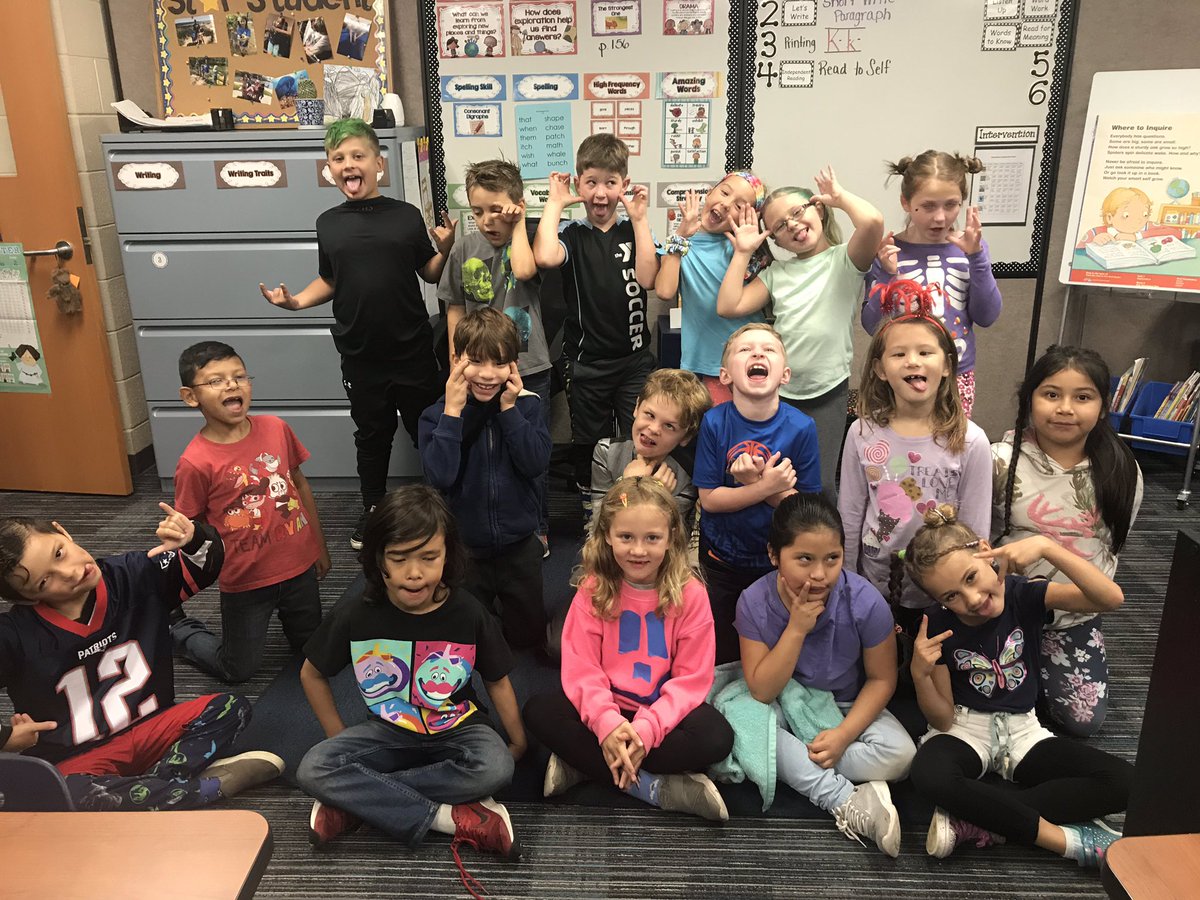 It’s Wacky Day! Let’s go crazy! #wackytacky #lakeshoreWO #spiritweek