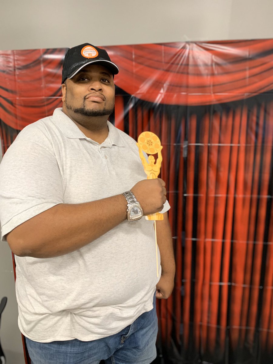 LuisHD2018's tweet photo. Throwback to our success sharing weekend party 🎉 two of our hardest players out there on the floor who help us do so great! 🥳 #TheHomeDepot #HomeDepot #frontend #FES #FrontEndSupervisor https://t.co/D3XrZq1Kah