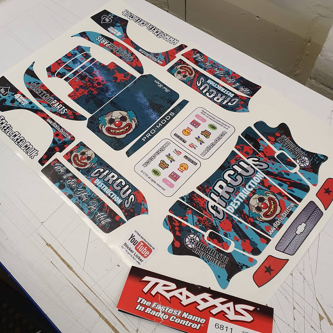 Stickerlicker_'s tweet image. We are currently working on a different skin. Can anyone guess what it is for? 🤔 

Stickerlicker.co.uk

#traxxas #shortcoursetruck #shortcourse #shortcourseracing #shortcourserc #traxxaslife #traxxasracing #traxxasrc #traxxasnation #traxxas #rctrucks #rcdecals #rcskin