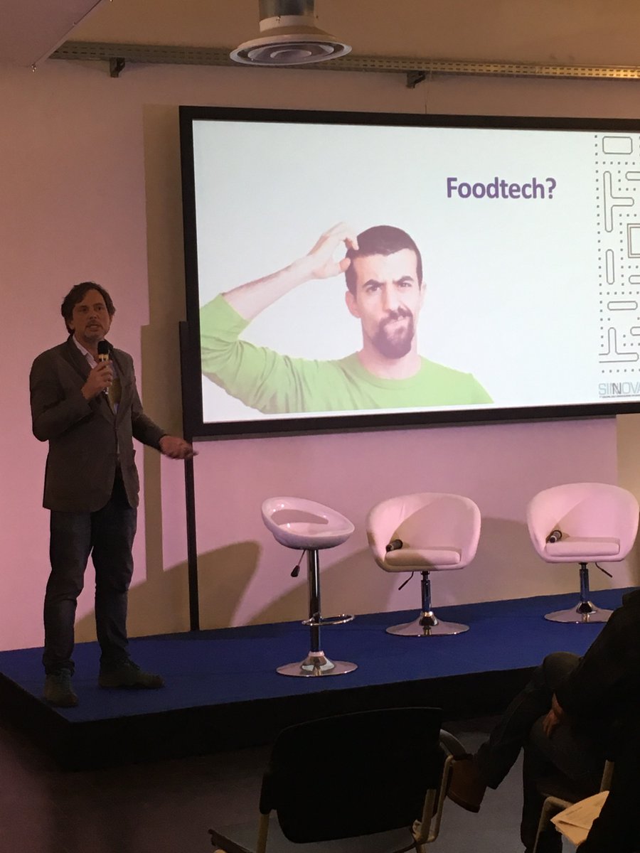 #Sinnova19👉🏻Il cibo del futuro. 
Cosa mangiamo? Da dove proviene? È di qualità? Ne parliamo con Peter Kruger <a href="/Sbootcamp/">Startupbootcamp</a> e Claudio Ledda #Tologreen. 
#foodtech #innovazione #startup
