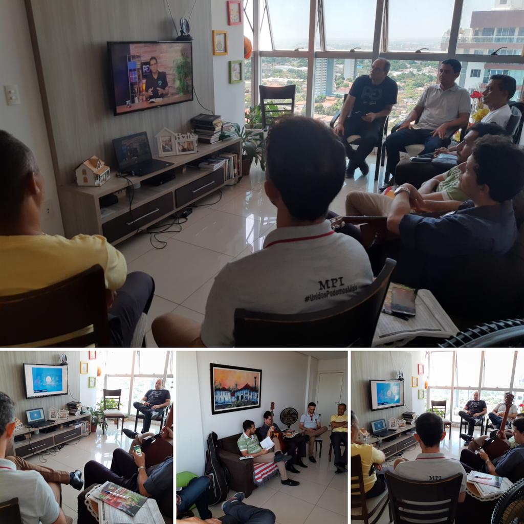 DudeStudioslnk's tweet photo. PGP Teresina Sul conectados na Live da UNeB. Foco no discipulado através da rede de Pequenos Grupos. #LiderAssociado #MegaAssembléia #Discipulado #NovosLideres #Primavera https://t.co/BoeervvDdO