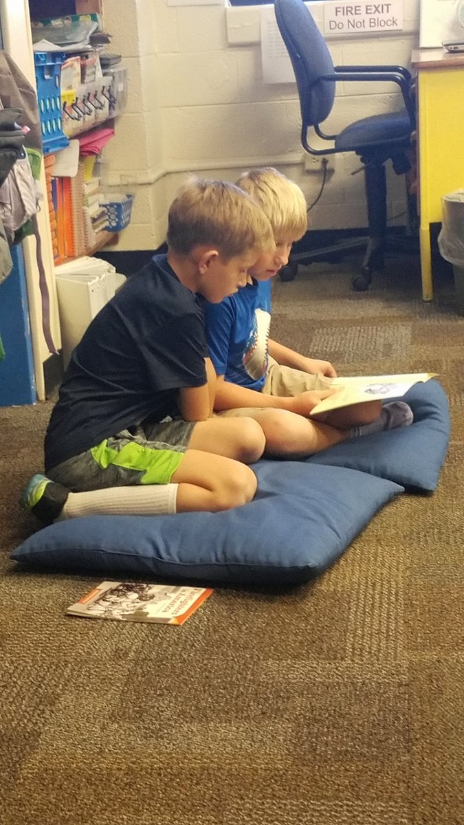 2 students
+
1 subject
+
Different leveled readers
=
Awesome conversations