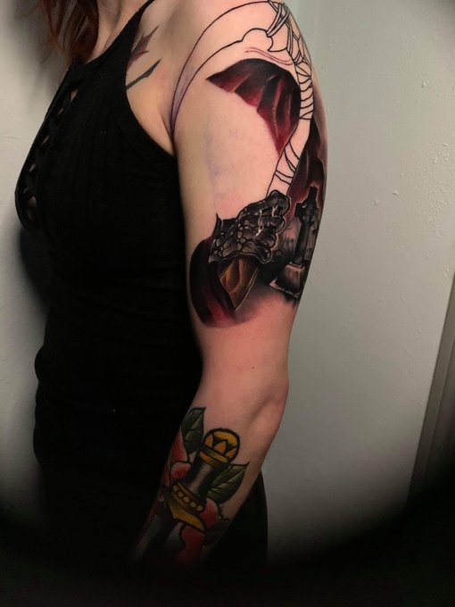 1st 6 hour session down. Getting finished on the 13th. Demonic grim reaper! https://t.co/wPpcYuXn4z