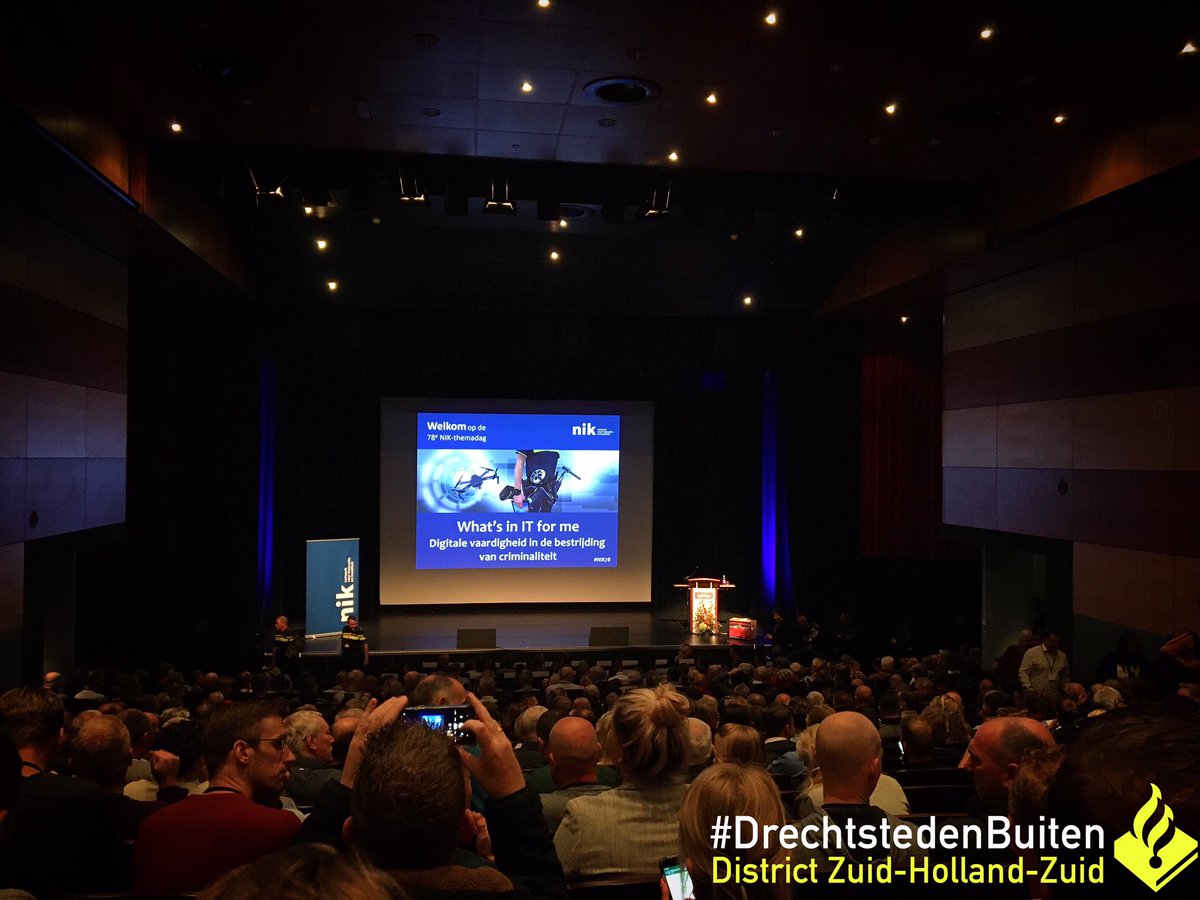 Pol_Ruitenberg's tweet photo. Vandaag samen met @pol_Sliedrecht en Rens, taakaccenthouder van het Social Media Team van @POL_DBU, aanwezig op de NIK Themadag “#digitalevaardigheid in de bestrijding van #criminaliteit” in Ede.
#NIK78 #Cybersafety #Witwassen #DigitaleWijkagent
https://t.co/aH6t20HAlJ https://t.co/Y4bmrC0Clv