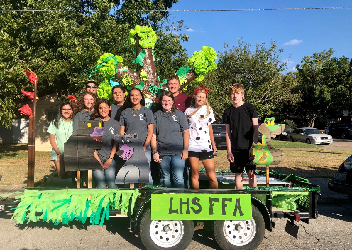 LewisvilleFFA's tweet photo. Things got a little "Jungly" at the @LewisvilleHS Homecoming Parade last night! #LHShomecoming #farmerpride #LHSFFA #TheJungleBook #FFA #TexasFFA https://t.co/vCRr9GQfVR