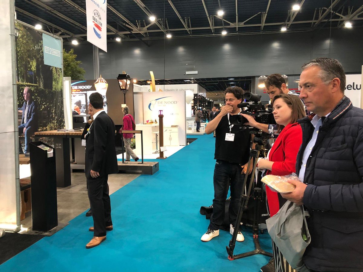 Enthousiaste bezoekers mogen ontvangen gisteren en vandaag! #beursopenbareruimte #zwerfafval #binswinger #jaarbeursutrecht #debries #binsystem