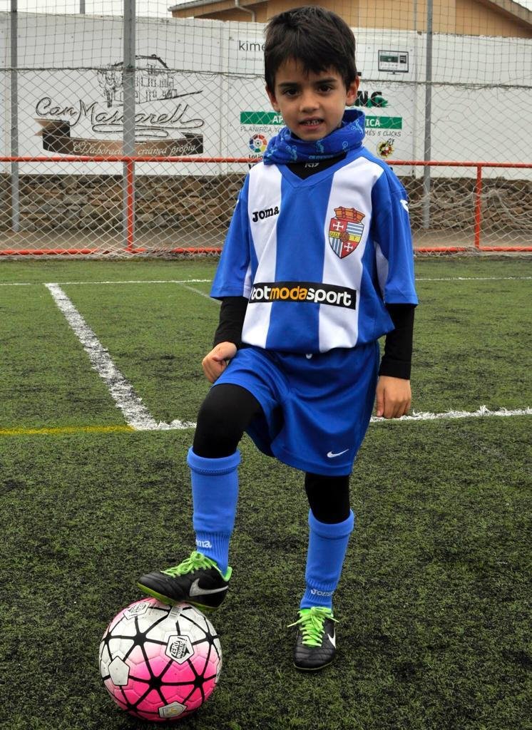 ⚫️⚫️ Ens ha deixat en Marcel Ricart i Roca, jugador de la UD Taradell. Quina injusticia tant gran! Descansa en pau, Marcel! udtaradell.cat/index.php/noti… #taradell #osona