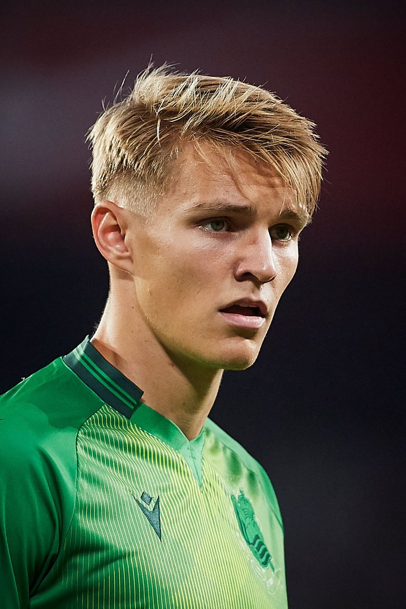 Ødegaard: "I'm happy here for the moment. I'm going to stay here for two years and then we'll see. My goal is to play for Madrid, but now La Real is the right place for me. It's my dream to play for Madrid, it's what I hope to do, so in ten years I hope to be at Real Madrid."