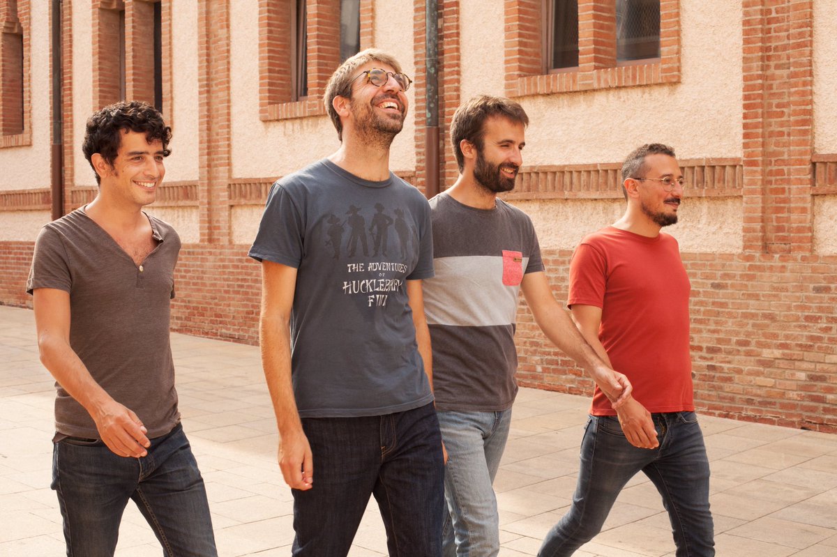 ☄️”Per la bona gent” arriba aquesta mitjanit a les plataformes digitals i demà a totes les botigues. Molt contents. ☄️