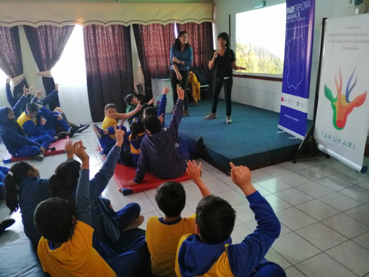 ongtarukari's tweet photo. 🔶Seguimos trabajando en la región de #Tarapacá Tarapacá, ahora nos encontramos con alumnos de 5to a 8vo básico del Liceo Los Cóndores de #AltoHospicio , con nuestro  taller de vinculación territorial a través de la #educaciónambiental y la #fotografía. https://t.co/rjyCcj2f9q
