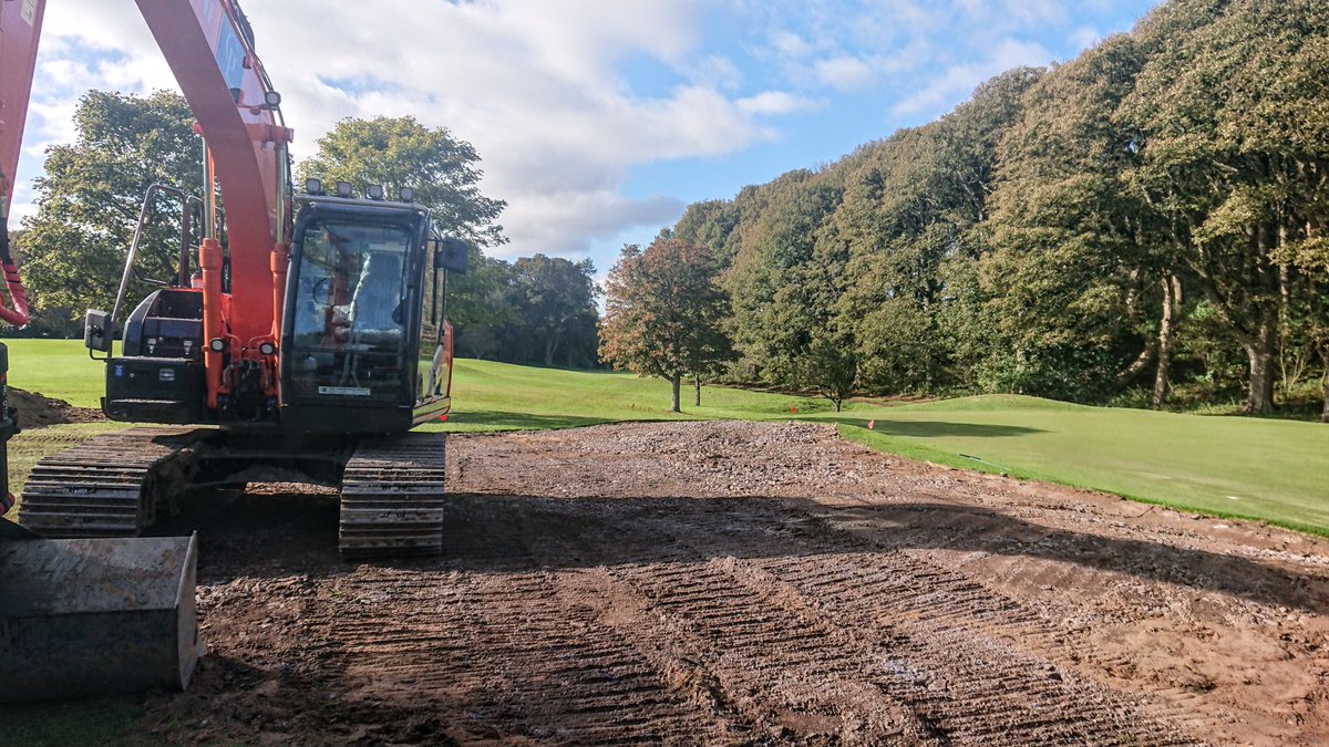 Work coming along nicely out here. Edges going in and new bunkers being excavated at 12 and 13.

Bunker to the left side of 13th green been levelled also, definitely won't miss raking that bad boy on a Sunday morning.