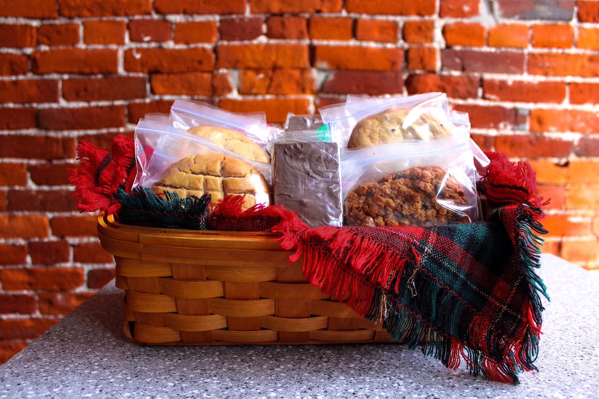 sabaideecoffee's tweet photo. Did you know we sell the best cookies in the world?? https://t.co/9fdmzzQoUi
