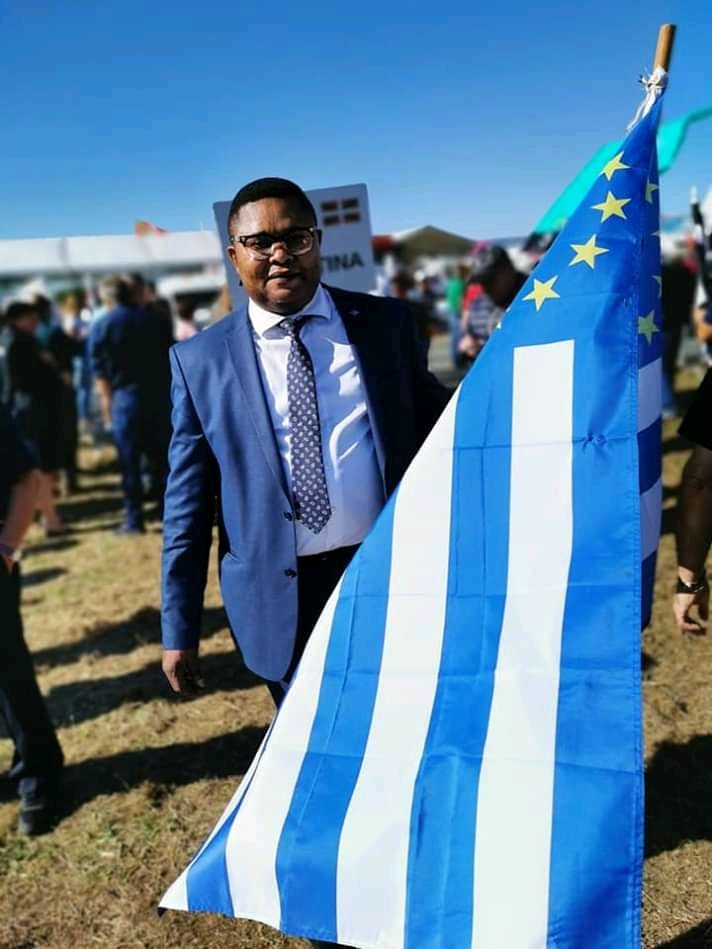 mac4roy's tweet photo. @PR_Paul_BIYA #Ambazonian liberation from dictator/tyrant #Paulbiya is non negotiable. I urge ambazonians to get the bull by it's horns and liberate their Homeland now from the hands of the 85yrs old tyrant and france @EmmanuelMacron @PaulKagame @realDonaldTrump @UN_PGA @UN https://t.co/LLu7gZEg7V