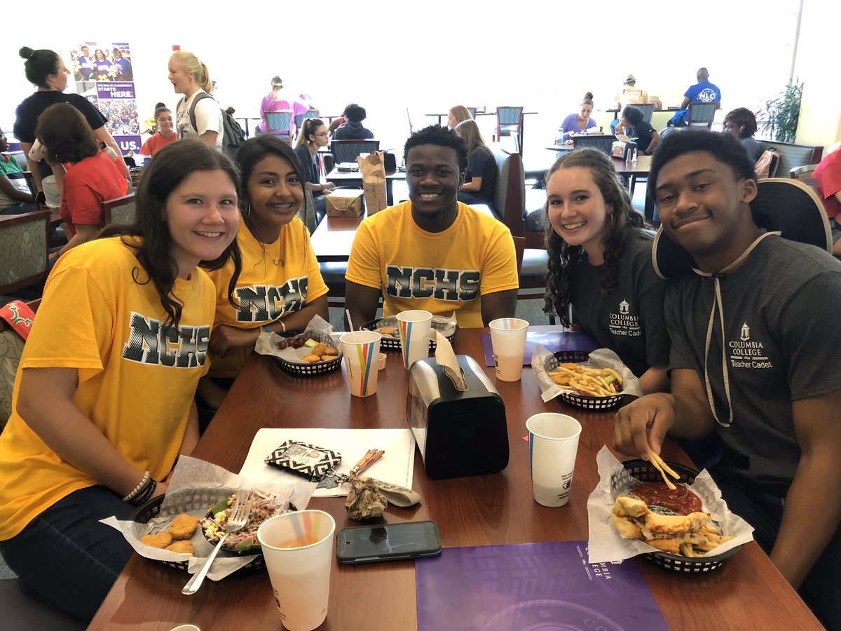 Ms. Fields, I don’t know anyone in my group...... by lunch time look at this! You’ve made friends!! <a href="/kcsdschools/">KCSD Schools</a> #elevateKCSD #bymakingnewfriends <a href="/Camden_Bulldogs/">Camden High School</a> <a href="/northcentralhi/">North Central</a>