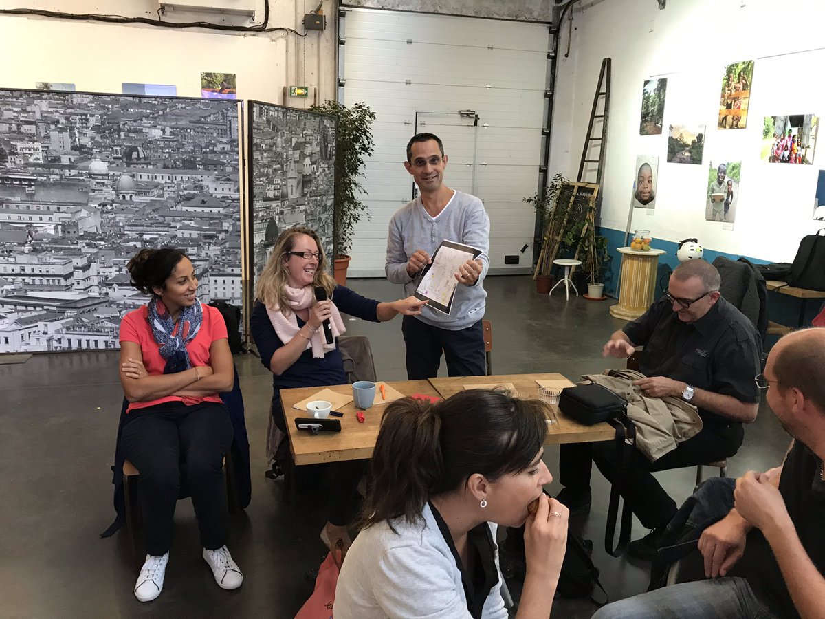 JPhChamp's tweet photo. Nouvelle rencontre du COPIL élargi #DALSE ce jour pour échanger sur l’ambition #GENESE2023 de la FDR #GRDFSE : gaz verts, prévention, satisfaction clients, performance, innovation, projets d’agences dans le contexte de #TransitionEnergetique. Merci à tous pour votre engagement ! https://t.co/Pr3KPtpxpA