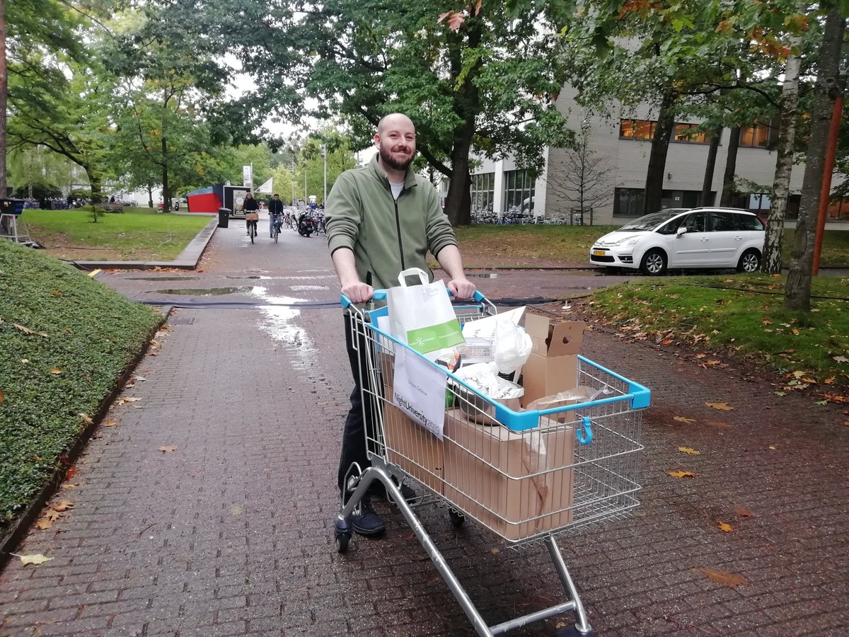 TilburgU's tweet photo. Preparations are in full swing!🎊 Tonight we celebrate Night University! Bring your friends and family to campus. There will be lectures, workshops, experiments and performances with the theme 'temptations'. Put together your personal program on https://t.co/BqdaJP6c4E. @nightuni https://t.co/XXbksnZtEO