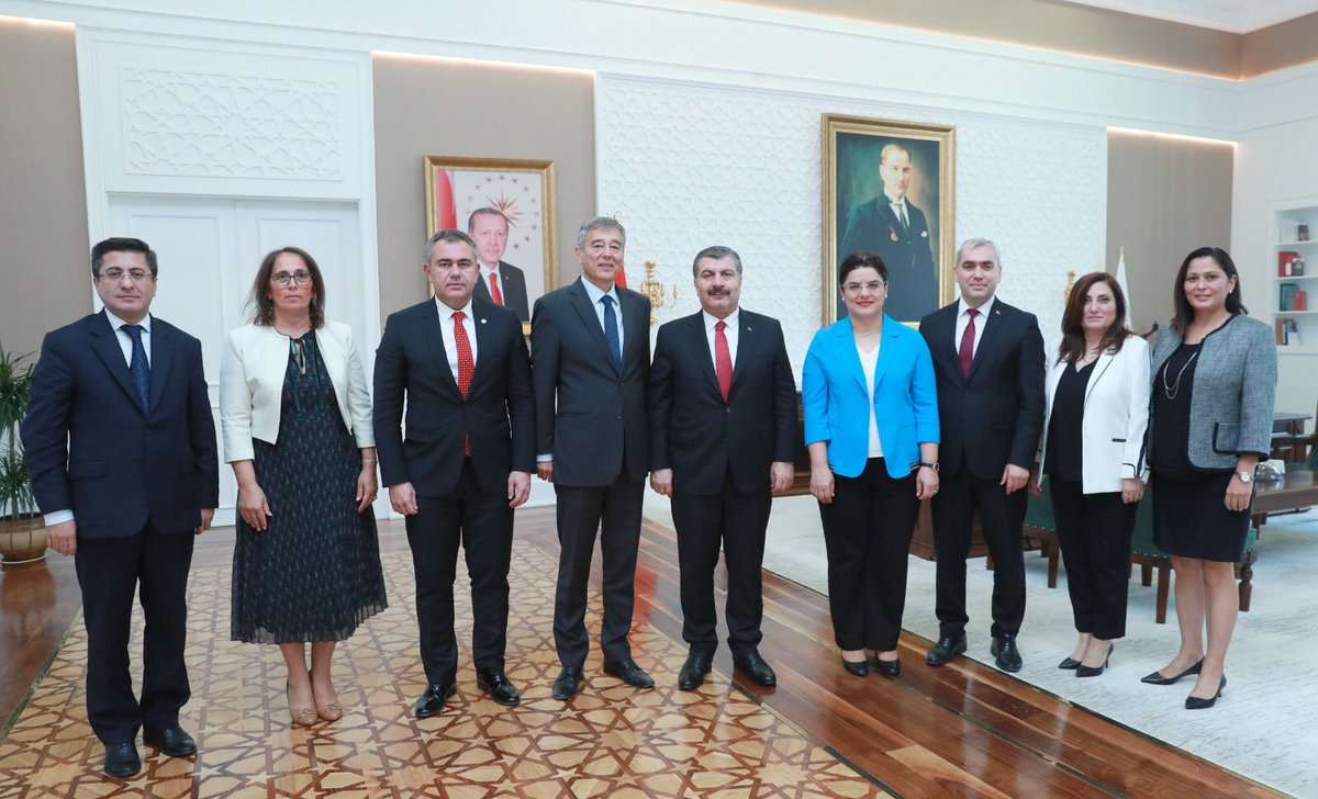 Türk Eczacıları Birliği Başkanı Sayın Ecz. Erdoğan Çolak ve beraberindeki heyeti konuk ederek eczacılık mesleğinin sorunları ve yerlileşme politikamız başta olmak üzere birçok konu hakkında fikir alışverişinde bulunduk.