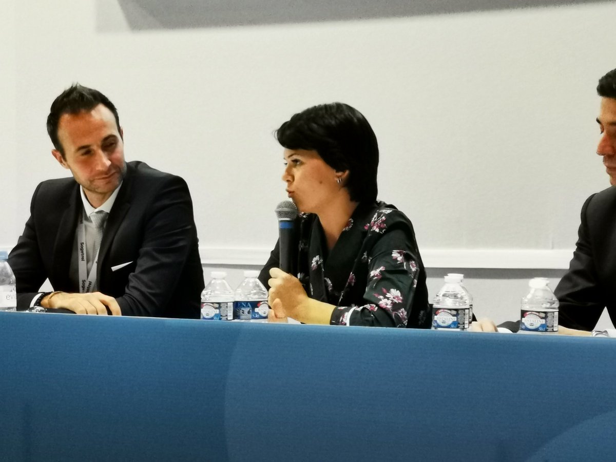 SmartCityMag_FR's tweet photo. Constance Nebula @Angers : "Un tiers du budget de notre projet sera financé par les économies. On investit peu, et sans augmenter les impôts pour faire la Smart City" sur table ronde animée par @NellyMoussu #smartcityevent #CollTerr https://t.co/RNrhVSHtfo