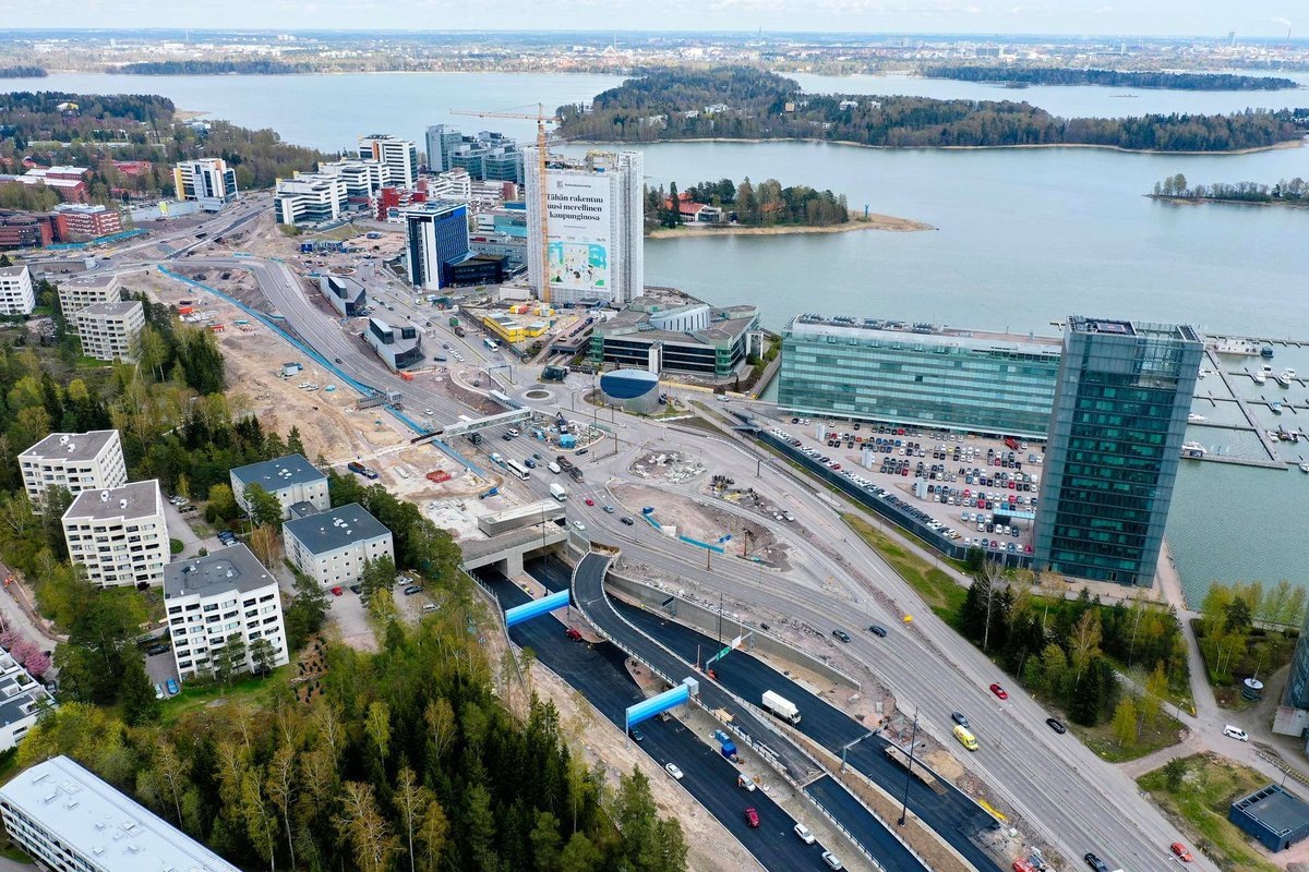 MikkoJLeppanen's tweet photo. Maarakennusalan Neuvottelukunta MANKry on myöntänyt alan arvostetuimman tunnustuspalkinnon Ison Tömpän vuonna 2019 Kehä I Keilaniemessä-hankkeelle. Onneksi olkoon! #MRP19 @mank_ry @EspooEsbo @kakeespoo @UUDELYliikenne @vaylafi @FinlandItm @TrafficFinland @SRVYhtiot @SwecoFinland https://t.co/hGtDvLd3d8