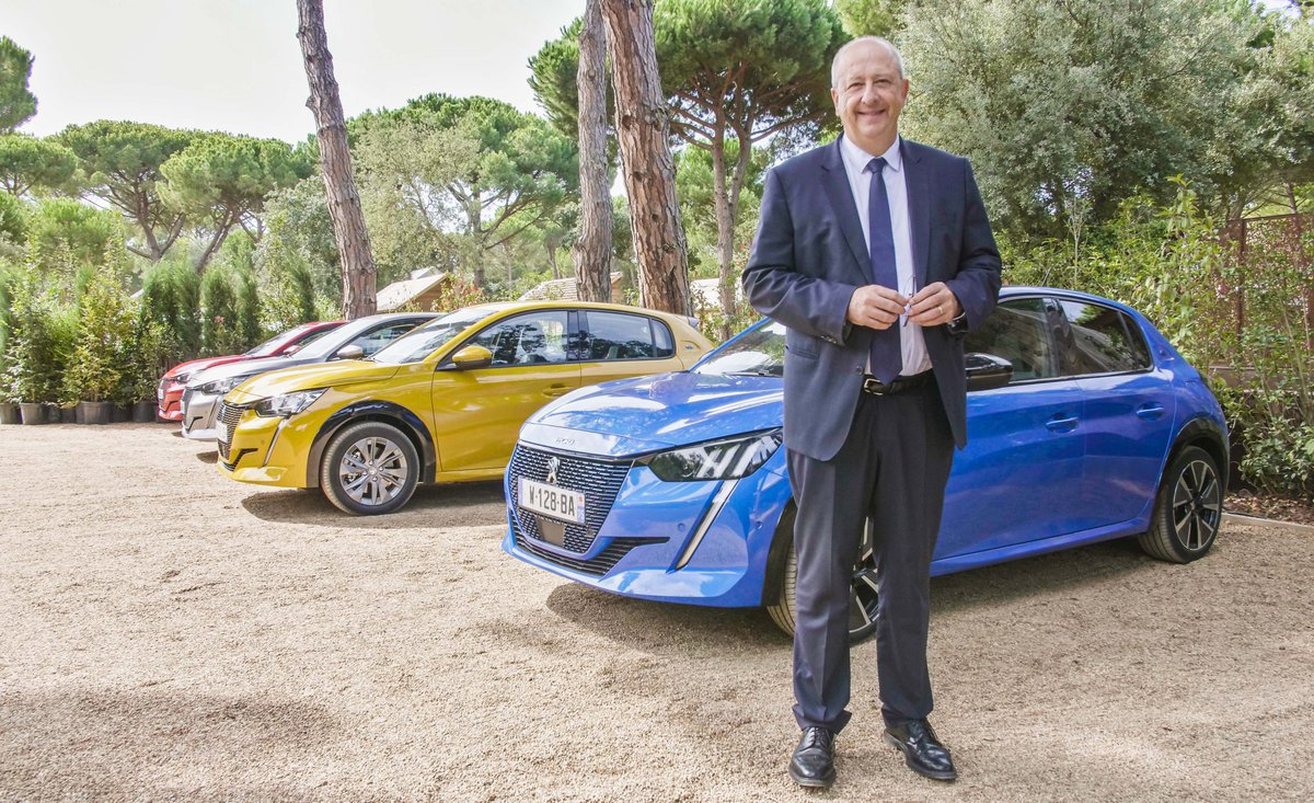 JPImparato's tweet image. Proud to show off the new #fullelectric and combustion #Peugeot208 to the world's press this week in Comporta, Portugal #208FirstDrive