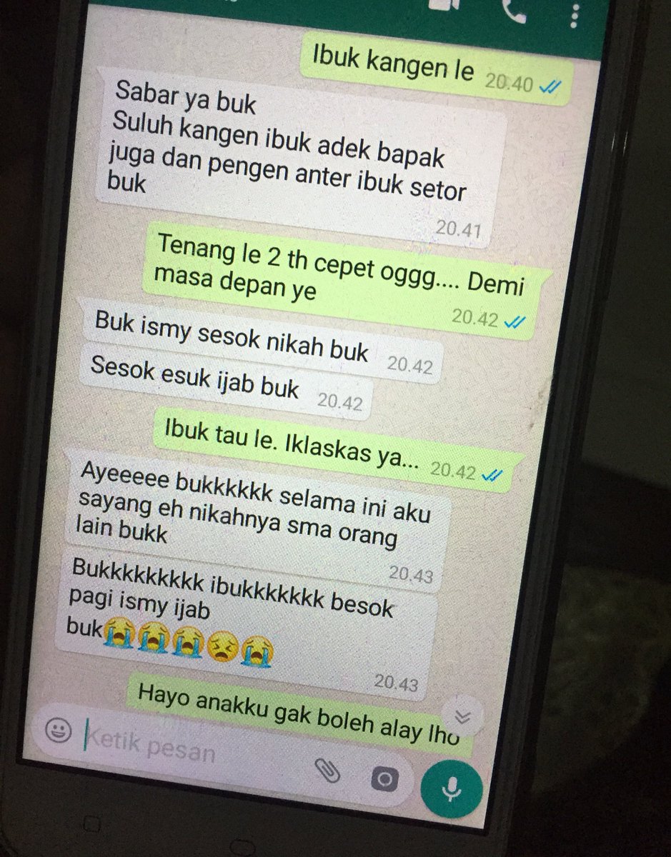 naur wayy tweet media