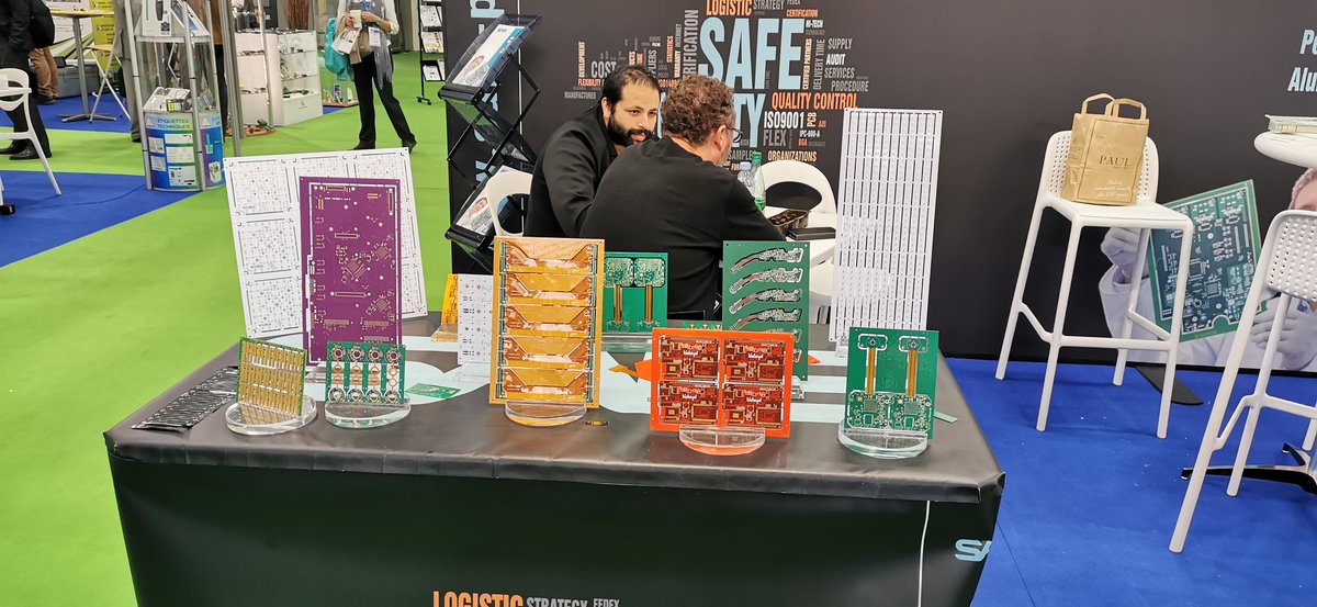 Konta_Abdallah's tweet photo. Cher(e)s ami(e)s, 

Du 24 au 26 septembre s'est tenu le salon de l'électronique à la porte de Versailles.

#3_jours pour booster la R&amp;D, le réseau professionnel et les compétences technologiques autour de 4 marchés applicatifs : #MOBILITÉ, #MÉDICAL, #ÉNERGIE, #INDUSTRIE 4.0 ! https://t.co/GxxTz1GGwU