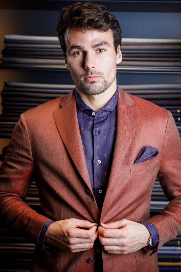 Simon Gougnard is Best Dressed Man 2019! Persbericht bit.ly/3574ko6