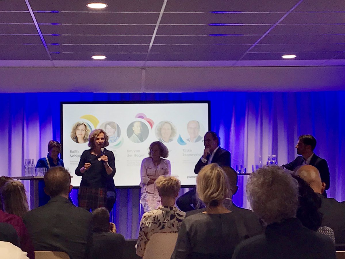 dsmfirmenichNL's tweet photo. Alle partners van #planetbio delen hun ambities @BiotechDelft te laten uitgroeien tot een #biotech innovatiehub met internationale allure! @DSMNederland @tudelft @GemeenteDelft @zuid_holland @InnoQuarter https://t.co/Fy4XKgdBo0
