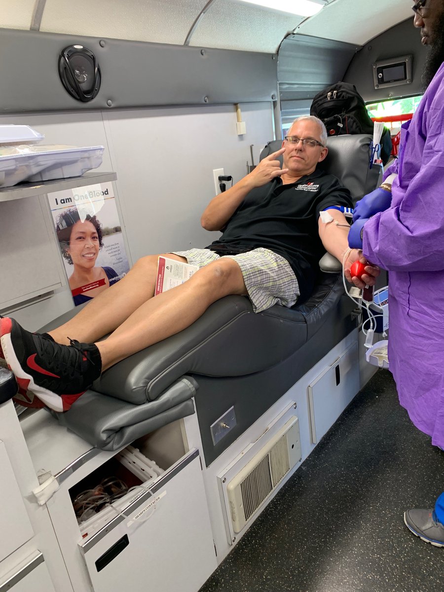 HealthSource_FL's tweet image. Thank you to @my1blood for bringing the Big Red Bus out to our Grand Opening event last week! Our team loves to help our community in any way possible! In total, the donors saved 33 lives!!! Thanks to everyone who donated--you're all heroes! #HealthSourceNWFL #OneBlood #Community