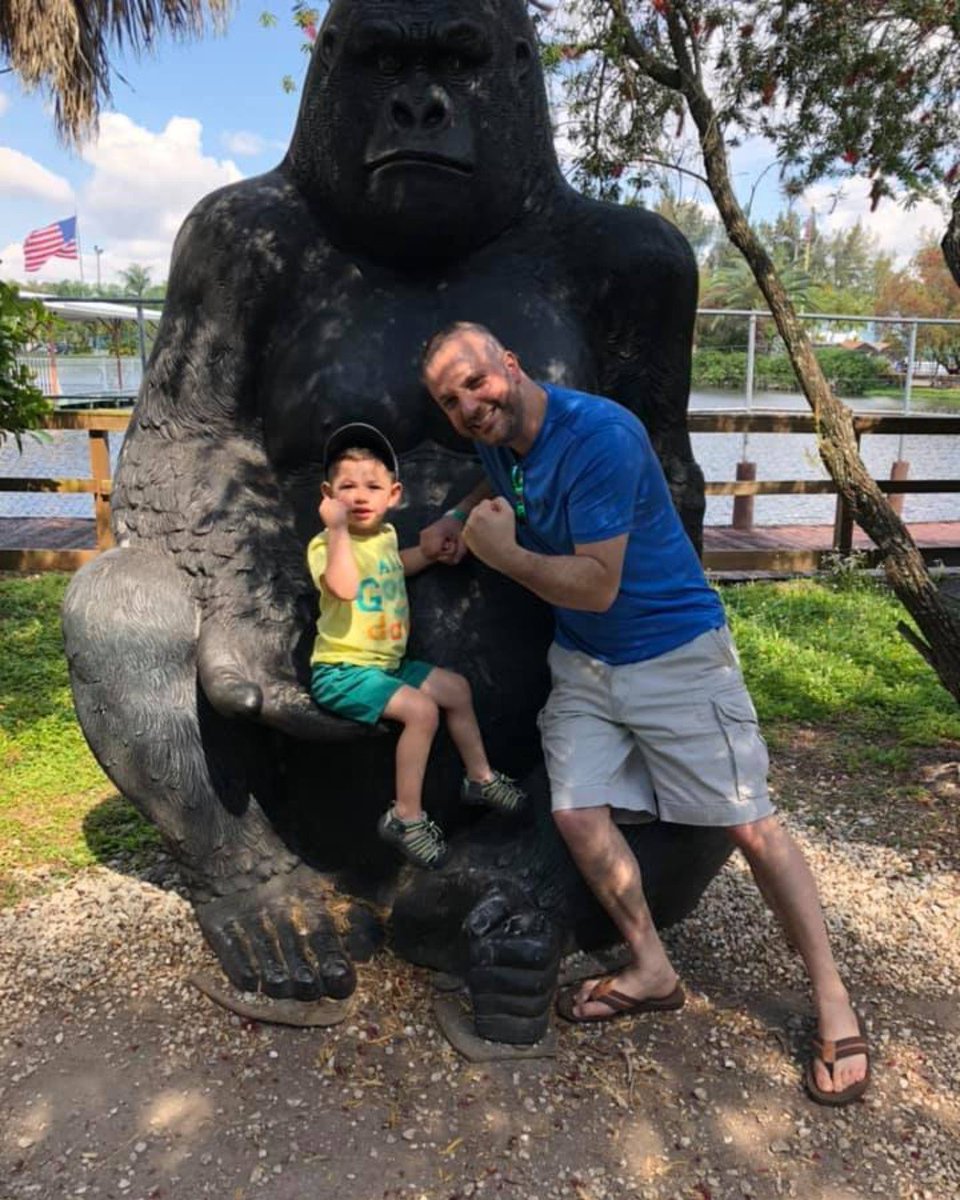peternahassolar's tweet photo. #tbt to a great day with this guy! #fatherhood #dadduty #bigguy https://t.co/20uopT5YJO