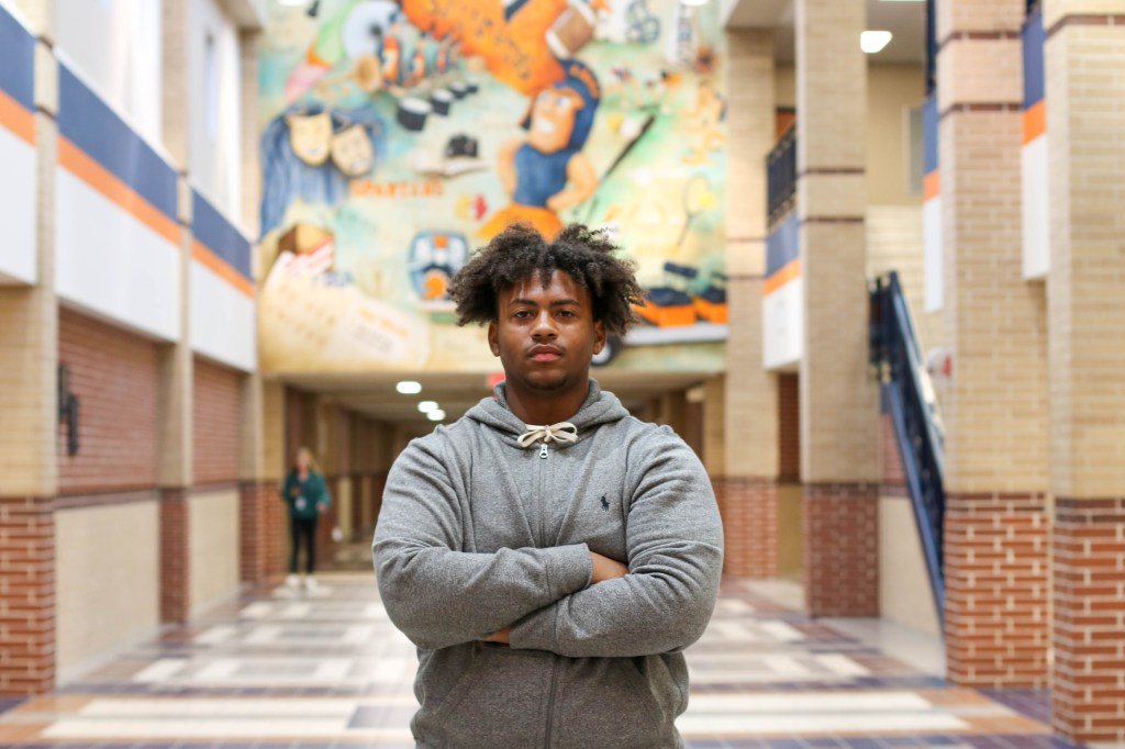 Kerius Benton : Football Player Profile slhspress.com/11404/sports/k…