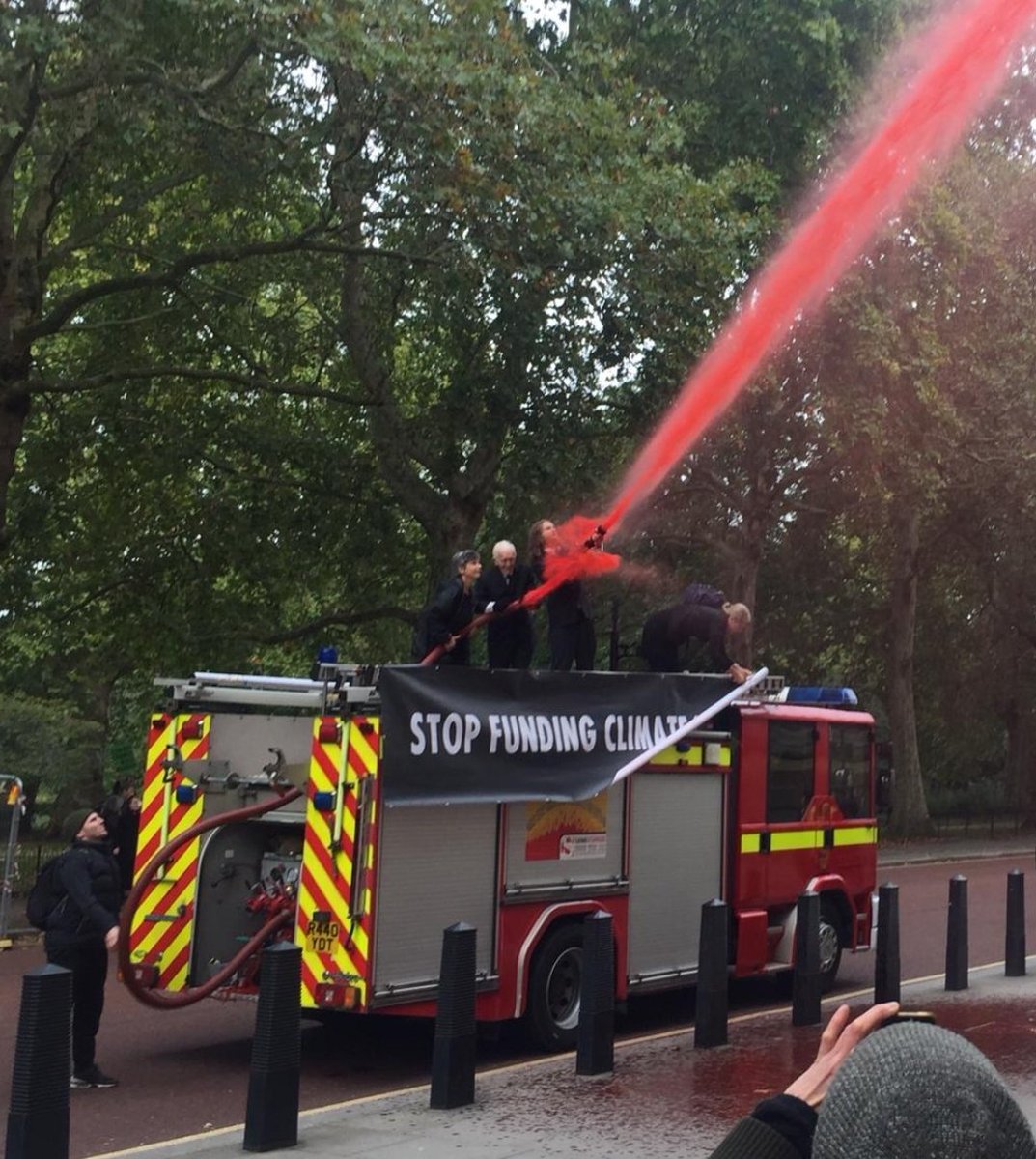 Extinction Rebellion protest about Climate Change by driving a stinky old polluting diesel fire engine into the Central London ultra low emission zone 🤡🤡🤡 #GoFigure