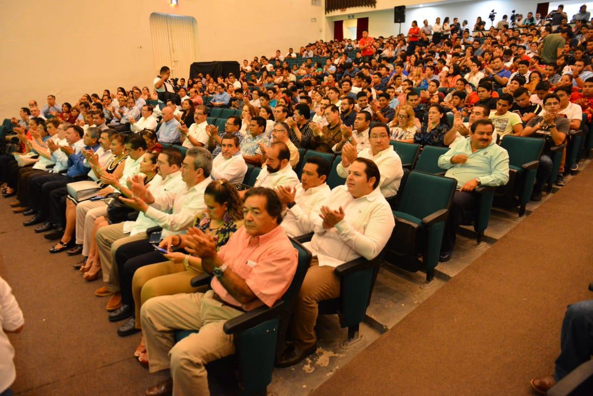 xevtfm's tweet image. #BrevesVT Se lleva a cabo la inauguración del XVII del Congreso nacional e internacional de Informática y Sistemas #CONAIS 2019 en el Teatro Universitario de la @UJAT