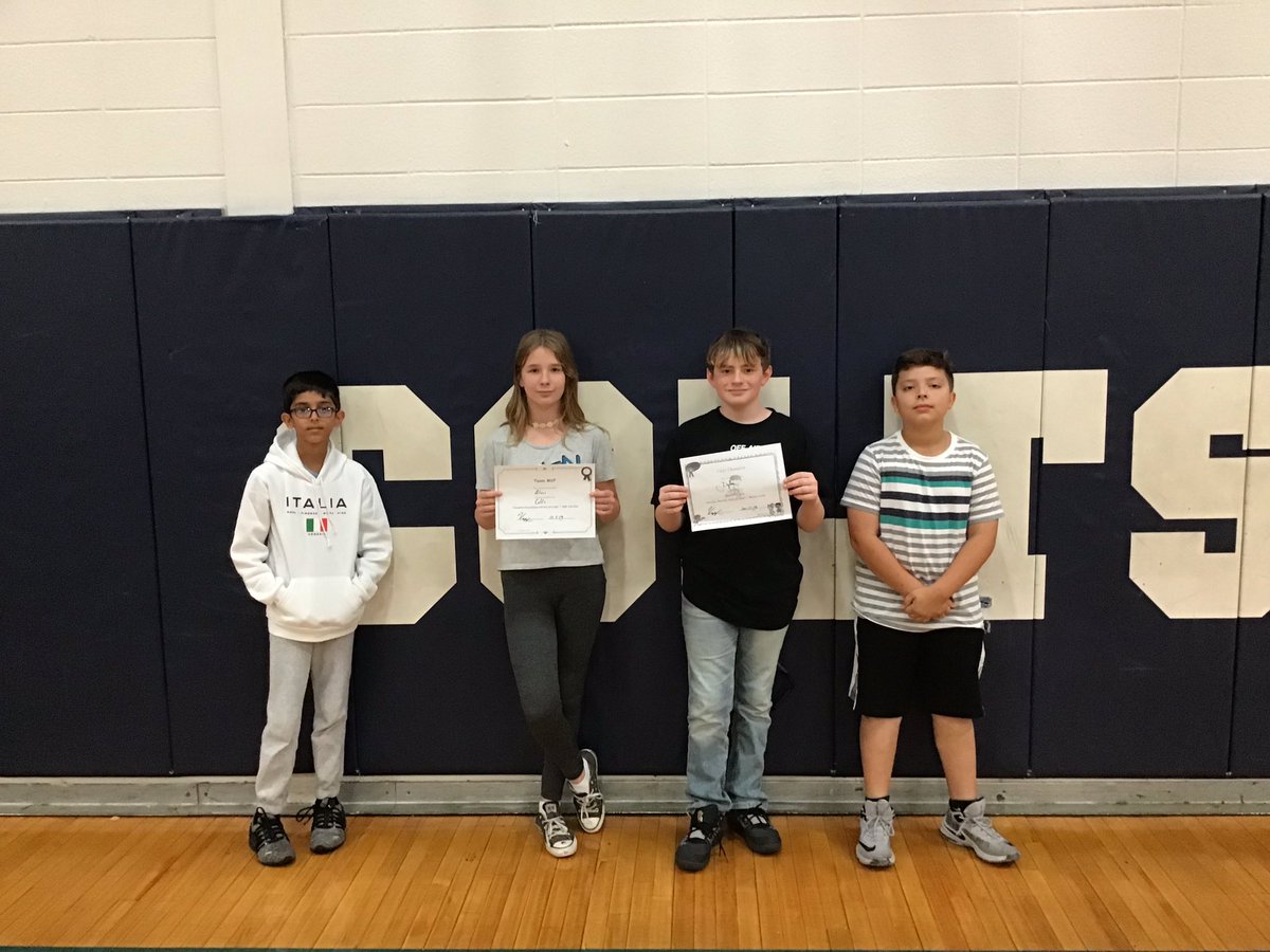 coachvizzi's tweet photo. Period 4 Ultimate Frisbee Champions, MVPs, and Captains. #mmscoltlife https://t.co/eNWFtvM2mW