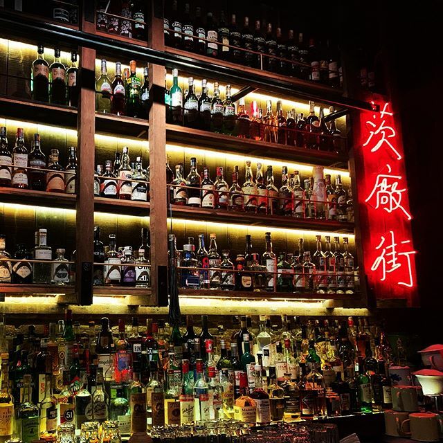crimonrou's tweet photo. China Town in Kuala Lumpur 🍶 https://t.co/KYkvg2j3SY https://t.co/tQvF2niXlD