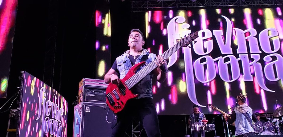 fievre_looka's tweet photo. Un poco de lo vivido en #ElMacro de @LaMejorVeracruz la noche de ayer ¡Gracias a todo el bonito público del puerto que se dio cita! 😃 @MonterreyMusic 🔥 https://t.co/DbTlS1A8Ix