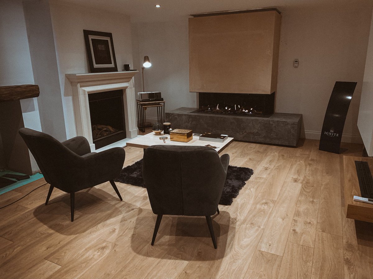 Still a lot of work to do, however our Gas Fire display room is coming along very nicely!

#interiordesign #gasfire #bellfires #gazco