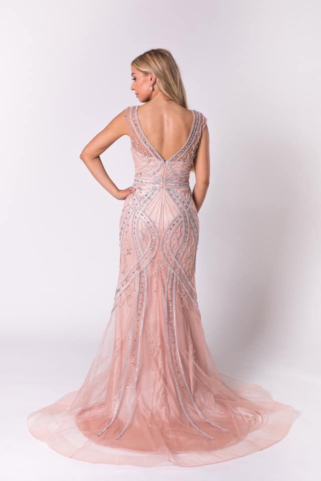 Showcasing the beautiful formal dress range from The Dainty Doll Belfast. 🥀 #400