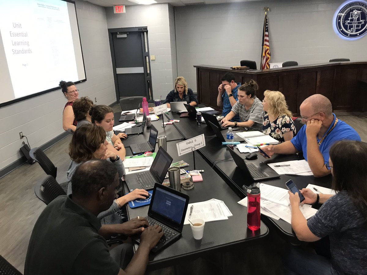 lisabeth66's tweet photo. Day 2 of Mathematics at Work - these @MadCoSchools Ts are working to ensure that all our math students are receiving equitable opportunities with a guaranteed and viable math curriculum.  @jkanold #IgniteExcellenceMCSS https://t.co/PscvcT3mIN
