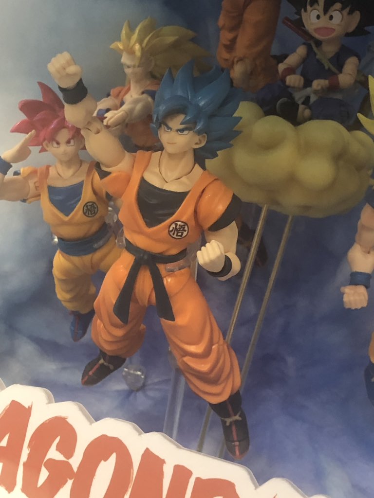 RunningVman's tweet image. NYCC 2019 #db_tour2019 #goku