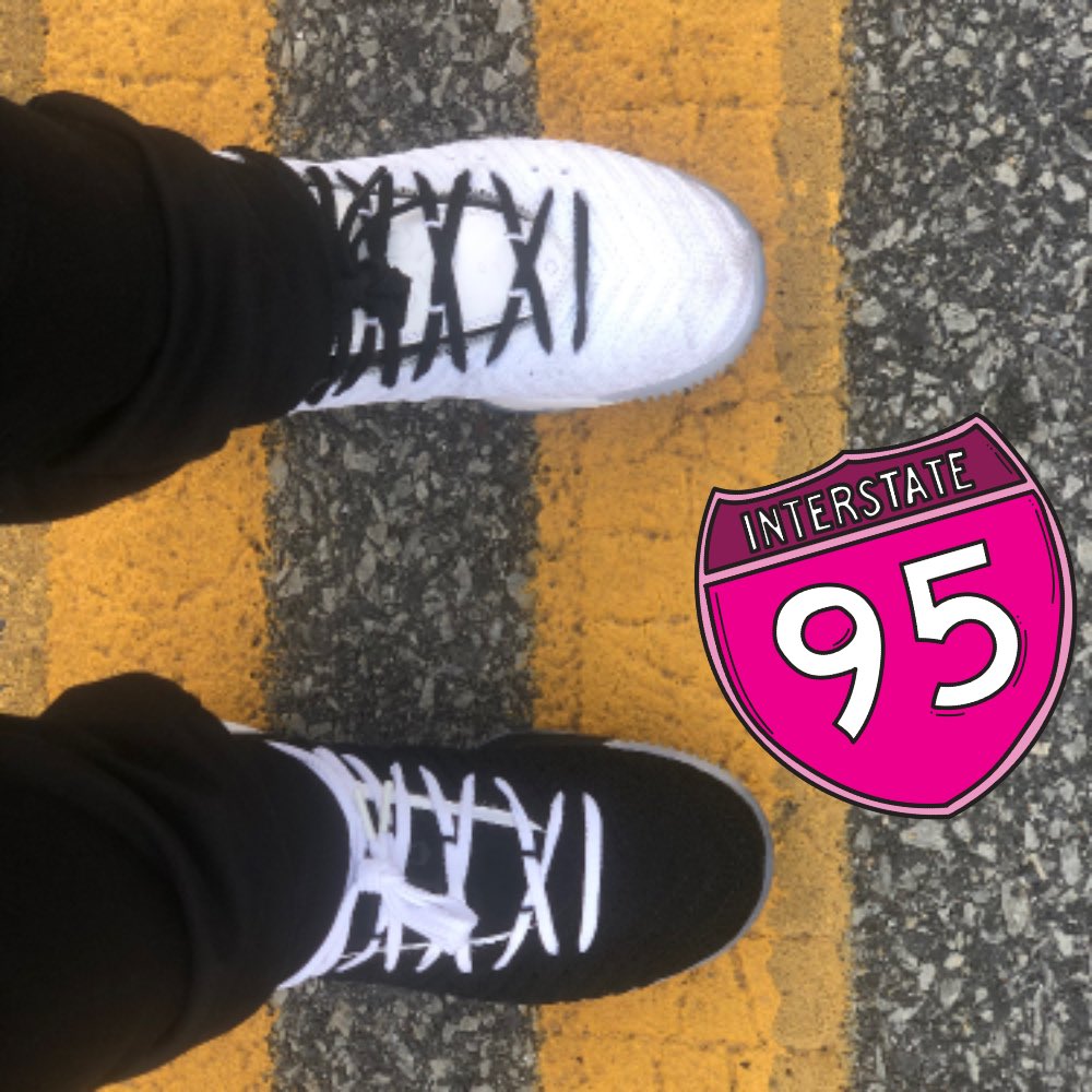 tiffthetechie's tweet photo. What's on your feet today?!?! Show us your #UnCarrierKOTD #Equality #BEyou #NERules #Magentify https://t.co/WJIWH9peEG