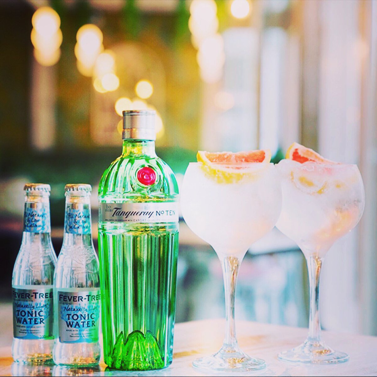SlugLincoln1's tweet photo. Enjoy 241 on Tanqueray and a selection of tonics ☺️ #tanqueraythursday https://t.co/BADK4A3haq