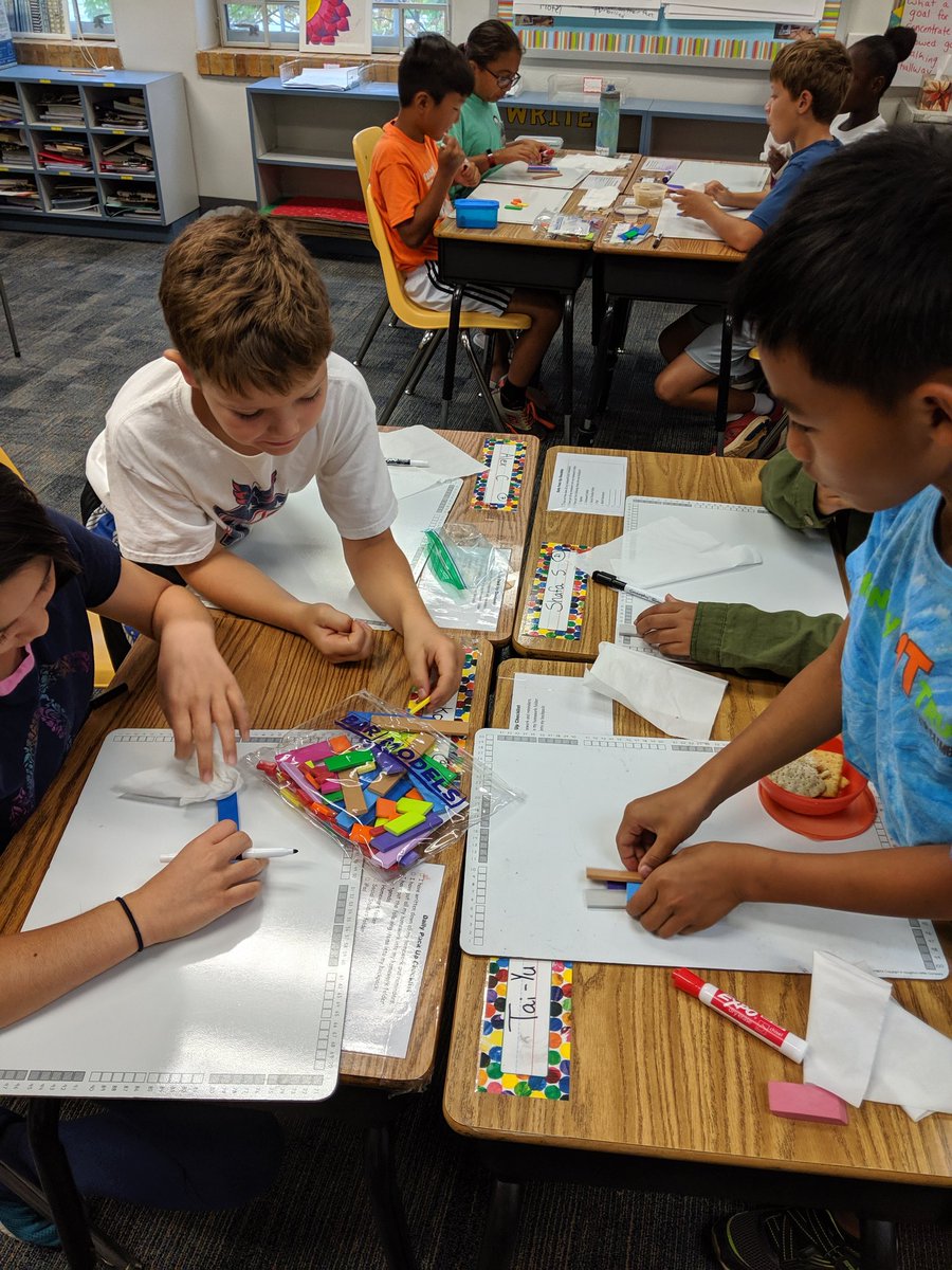 ATS_4thGrade's tweet photo. Ms. Probasco's class explores Bar Models with @ats_math @APSMath #atslearns https://t.co/Kumz0il2Ad