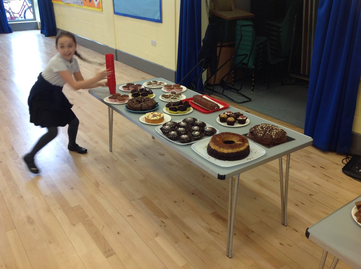 hobmoor_primary's tweet photo. Special thanks to all of the families that donated cakes and treats to the cafe #spreadingjoyinourcommunity https://t.co/t0HtblS6Dz