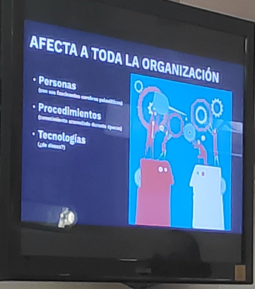 pribatua's tweet photo. #jPRIB2019RGPD orain @luistarrafeta @PamplonaIruna-tik @icaalava @pribatua 500  egun eta gero... ta orain zer? 500 días después... ¿Y ahora qué? https://t.co/MlhvEJFFaG https://t.co/Zb7VNtlSyt