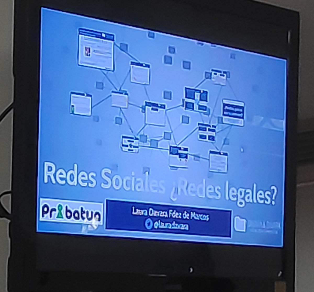pribatua's tweet photo. #jPRIB2019RGPD @lauradavara @icaalava @pribatua 500  egun eta gero... ta orain zer? 500 días después... ¿Y ahora qué? Las RRSS y su uso por parte de las empresas https://t.co/ks7lY0vuuH
