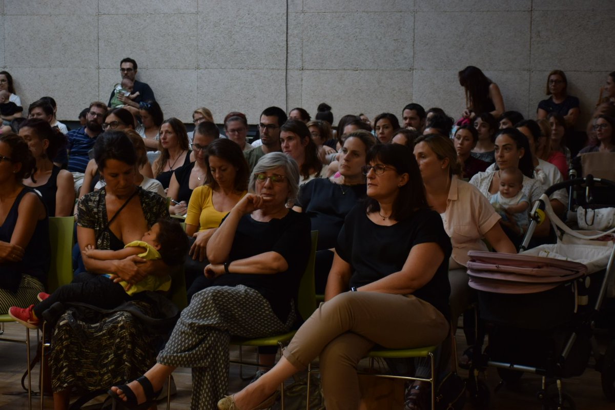 La infermera pediàtrica del #CAPPareClaret, Elena Fraca, destaca la importància d'allargar la #lactànciamaterna més enllà dels sis mesos perquè es potencien els seus beneficis. Cal fer esforços per facilitar aquesta continuïtat
