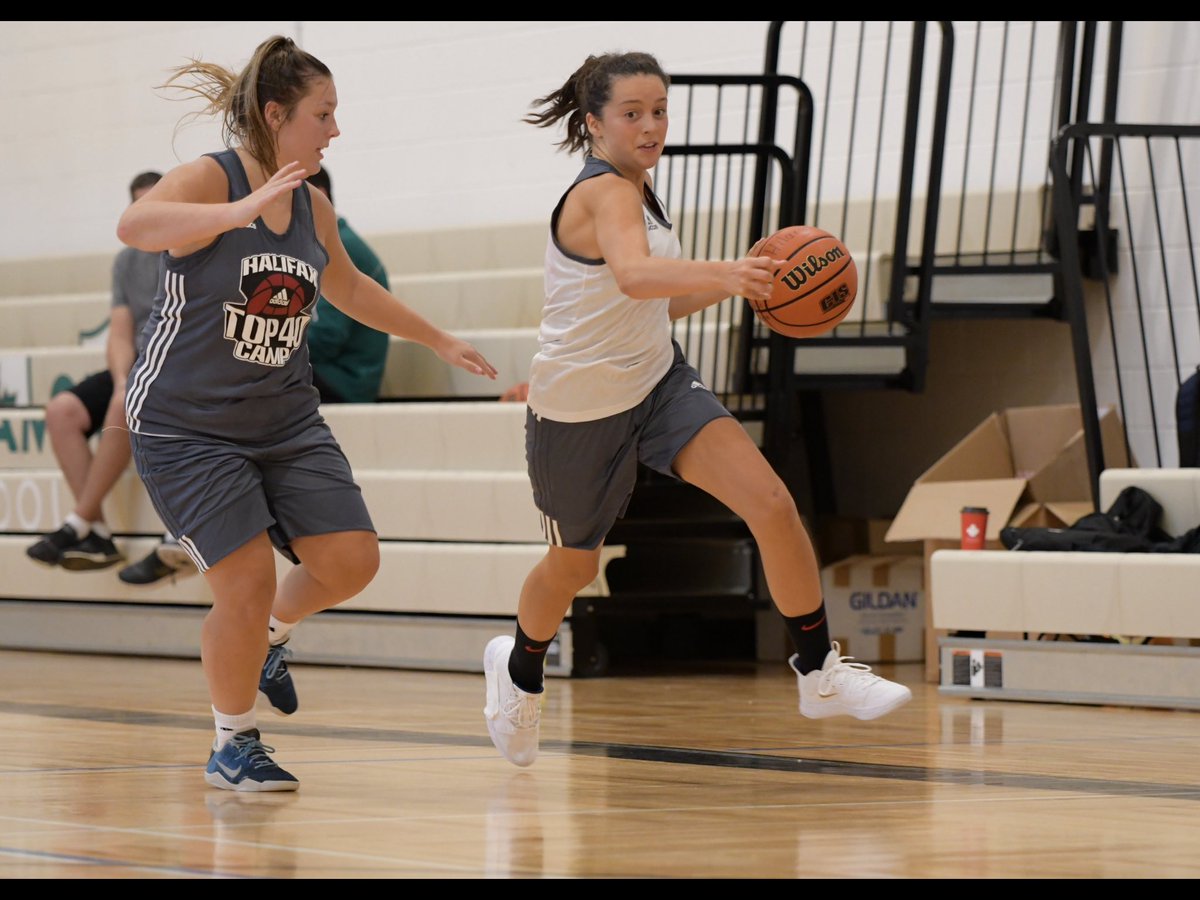 DWinston_Photo's tweet photo. Day two action of the Adidas Top 40 Camp!!🏀🏀 @Top40Camp https://t.co/0vGKxWF0ki